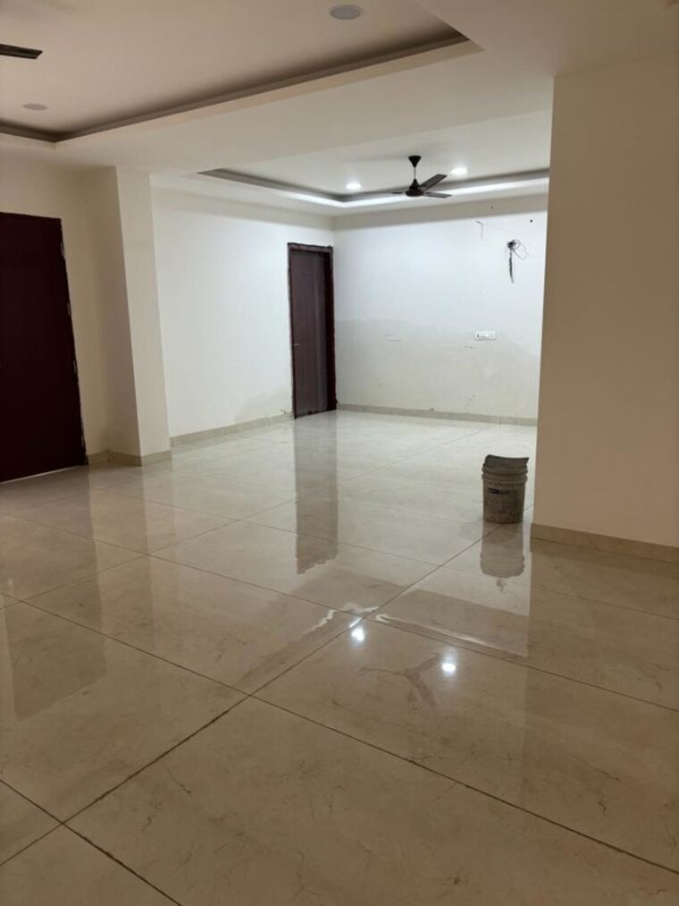 Room, whiteland-blissville 3 Bedroom 1672 Sq.Ft. Builder Floor In Sector 76 Gurgaon 10400794