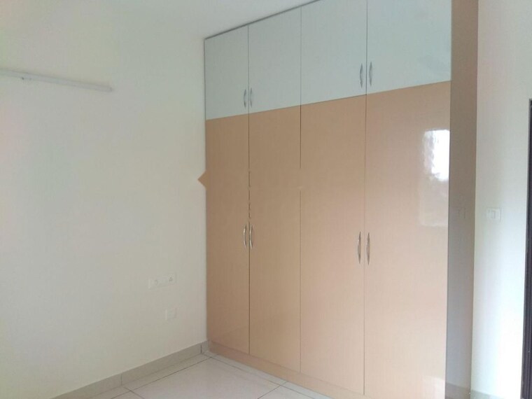 Room, lakeside-heights 3.5 Bedroom 1715 Sq.Ft. Apartment In Whitefield Bangalore 10400800