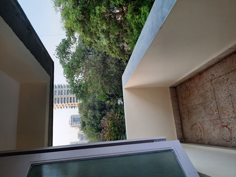 Balcony, colaba 2 Bedroom 888 Sq.Ft. Apartment In Colaba Mumbai 10400793