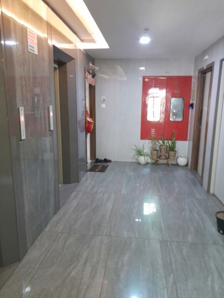 Bathroom, mavani-geetanjali 3 Bedroom 1000 Sq.Ft. Apartment In Ghatkopar East Mumbai 10400828