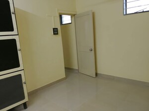 Room in 1 BHK Apartment at Adarsh Nagar – for Rent
