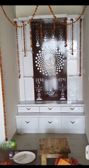 Furnished Amenities in 3.5 BHK Apartment at UPAVP Bhagirathi Enclave, Raebareli Road – for Rent