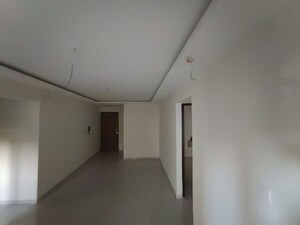 Room in 3 BHK Apartment at Vaibhavlaxmi East Syde, Ghatkopar East – for Rent