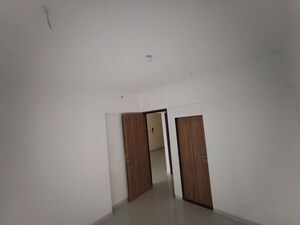 Room in 3 BHK Apartment at Vaibhavlaxmi East Syde, Ghatkopar East – for Rent