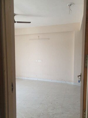 Room in 3 BHK Builder Floor at TDI The Grand Retreat, Sector 88 – for Rent