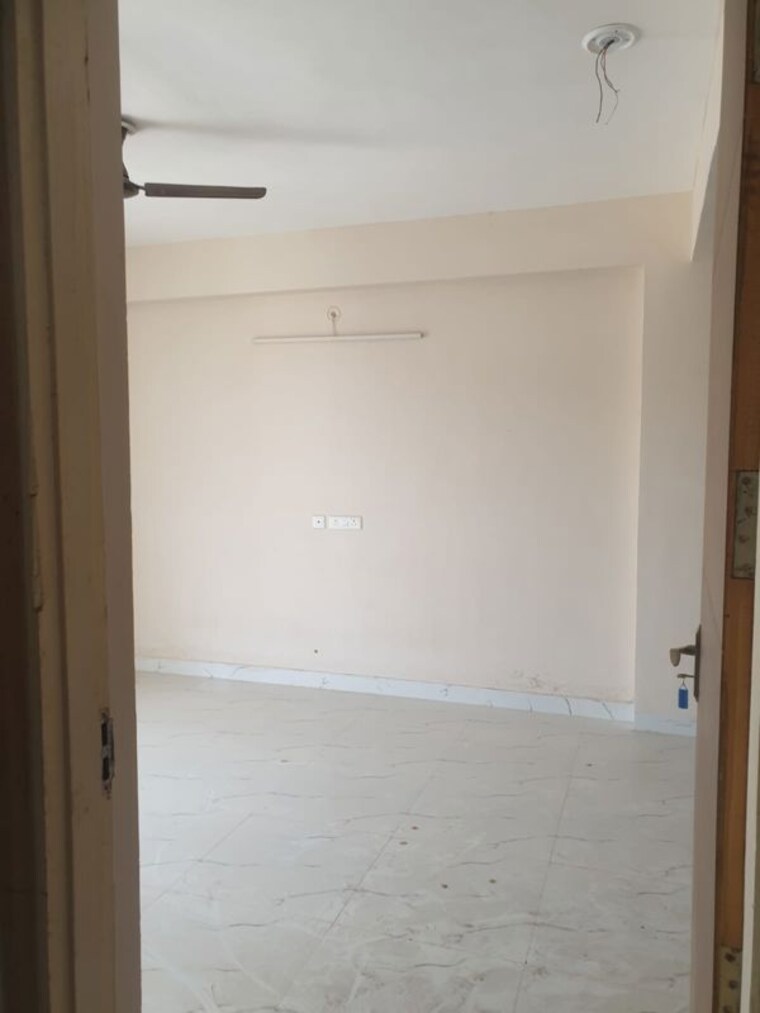 Room, tdi-the-grand-retreat 3 Bedroom 1150 Sq.Ft. Builder Floor In Sector 88 Faridabad 10400846