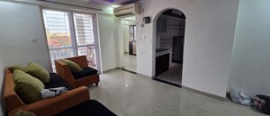 Team Area in 2.5 BHK Apartment at Disha Horizon, Viman Nagar – for Rent