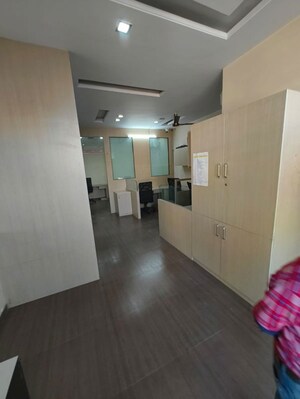 Room in  Office Space at Rani Sati Nagar – for Rent