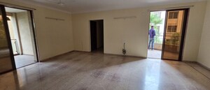 Room in 3 BHK Apartment at Kalyani Nagar – for Rent