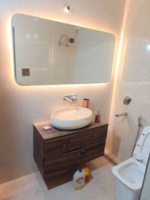 Furnished Amenities in 4 BHK Builder Floor at Green Fields Colony – for Rent