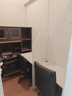 Furnished Amenities in 4 BHK Builder Floor at Green Fields Colony – for Rent