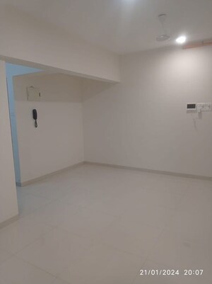 Room in 1 BHK Apartment at Bhoomi Samarth C Wing, Goregaon East – for Rent