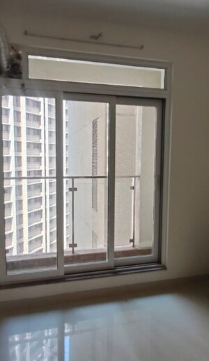 Room in 3.5 BHK Apartment at Subhash Nagar – for Rent