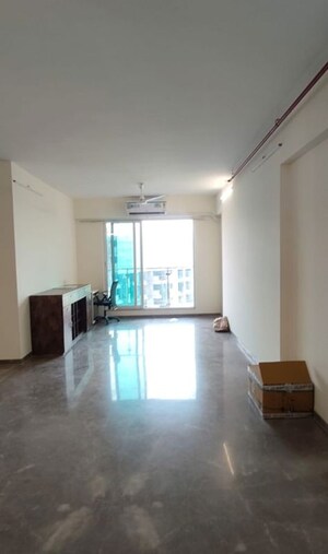 Living Room in 3.5 BHK Apartment at Subhash Nagar – for Rent