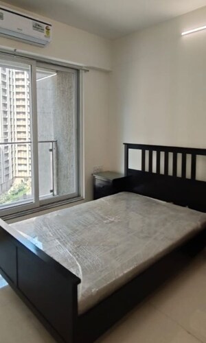 Bedroom in 3.5 BHK Apartment at Subhash Nagar – for Rent