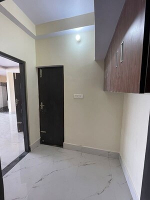 Room in 4 BHK Apartment at Rajendra Nagar – for Rent