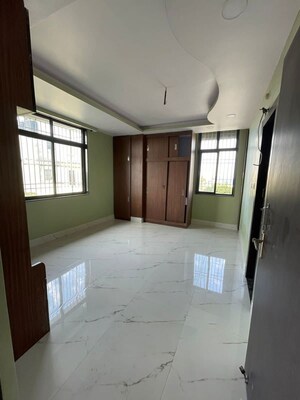 Room in 4 BHK Apartment at Rajendra Nagar – for Rent