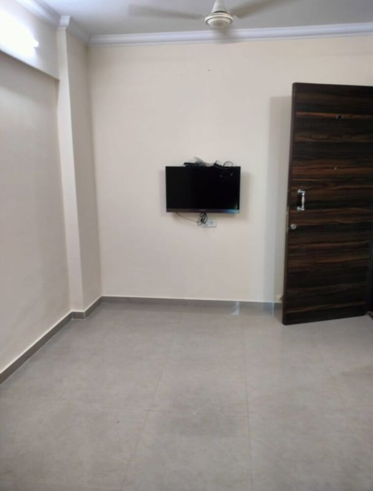 Room, damji-shamji-mahavir-kalpavruksha-wing-j-phase-2 1 Bedroom 550 Sq.Ft. Apartment In Thane West Thane 10400901
