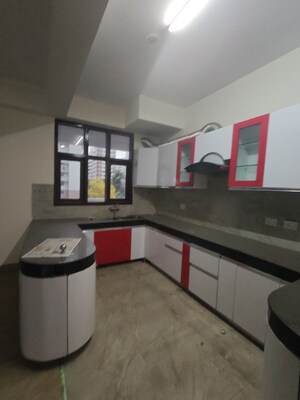 Kitchen in 3 BHK Apartment at Atlantis CGHS, Sector 47 – for Rent