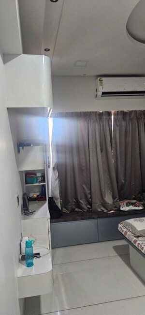 Furnished Amenities in 2 BHK Apartment at Arkade Aspire, Goregaon East – for Rent