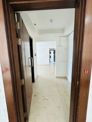 4 BHK Apartment – Entrance View at Adani Group Western Heights, Andheri West - for Rent