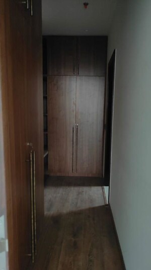 Furnished Amenities in 5 BHK Penthouse at Mahindra Luminare, Sector 59 – for Rent