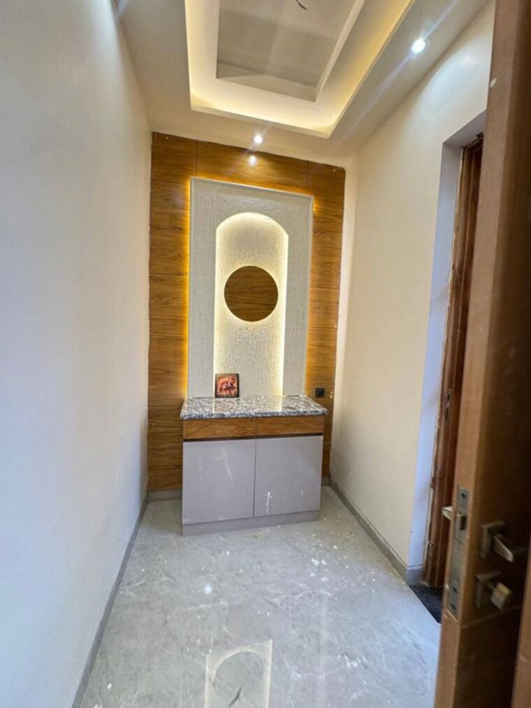 undefined, green fields colony 4 Bedroom 300 Sq.Yd. Builder Floor In Green Fields Colony Faridabad 10400968