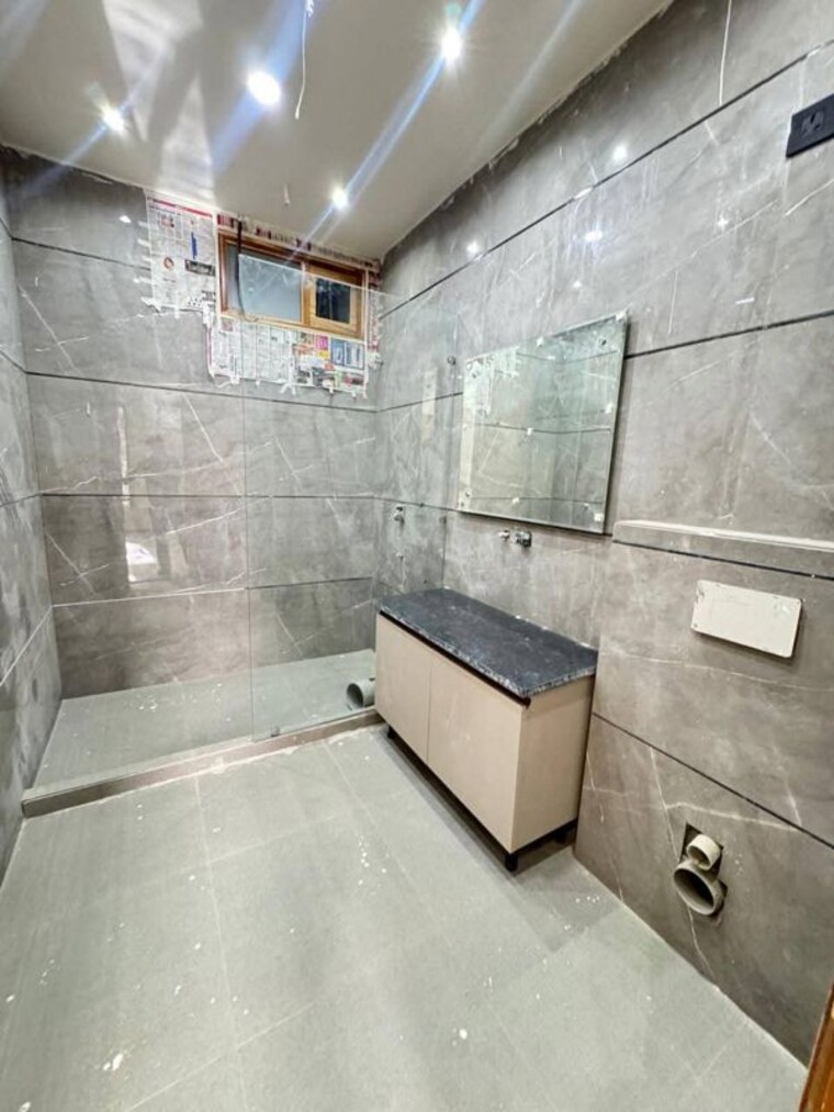 Kitchen, green fields colony 4 Bedroom 300 Sq.Yd. Builder Floor In Green Fields Colony Faridabad 10400968