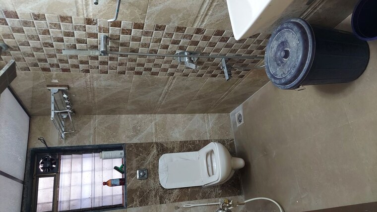 Bathroom, palm-villa-santacruz 2 Bedroom 864 Sq.Ft. Apartment In Santacruz East Mumbai 10400985