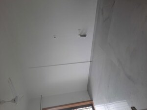 Furnished Amenities in 1 BHK Apartment at Jolly Maker Apartment, Cuffe Parade – for Sale