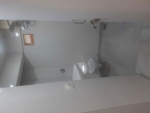Bathroom in 1 BHK Apartment at Jolly Maker Apartment, Cuffe Parade – for Sale