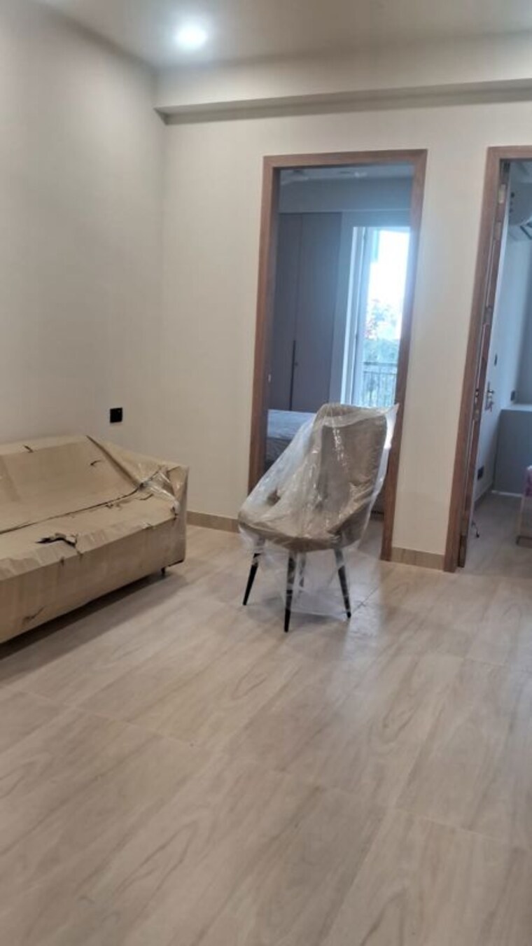 Bathroom, dlf-building-10 2 Bedroom 1012 Sq.Ft. Builder Floor In Dlf Phase ii Gurgaon 10401159