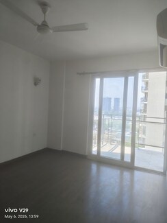 4 BHK + Pooja Room,Servant Room Apartment For Sale in Unitech Harmony