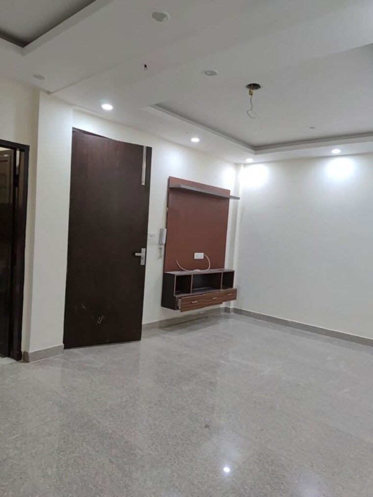 Room, rama park 3 Bedroom 1350 Sq.Ft. Builder Floor In Rama Park Delhi 10401171