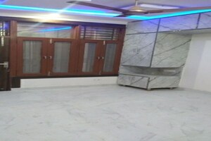 Room in 3 BHK Builder Floor at Nawada – for Rent