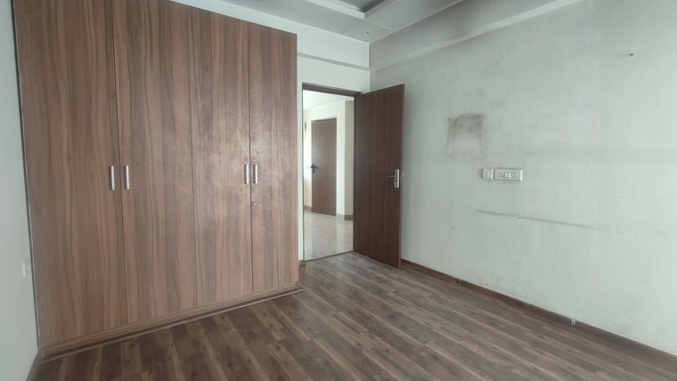Room, suncity-vatsal-valley 2 Bedroom 1430 Sq.Ft. Apartment In Gwal Pahari Gurgaon 10401191