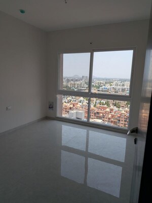 Room in 3 BHK Apartment at PK Hillcrest, Pimple Saudagar – for Rent