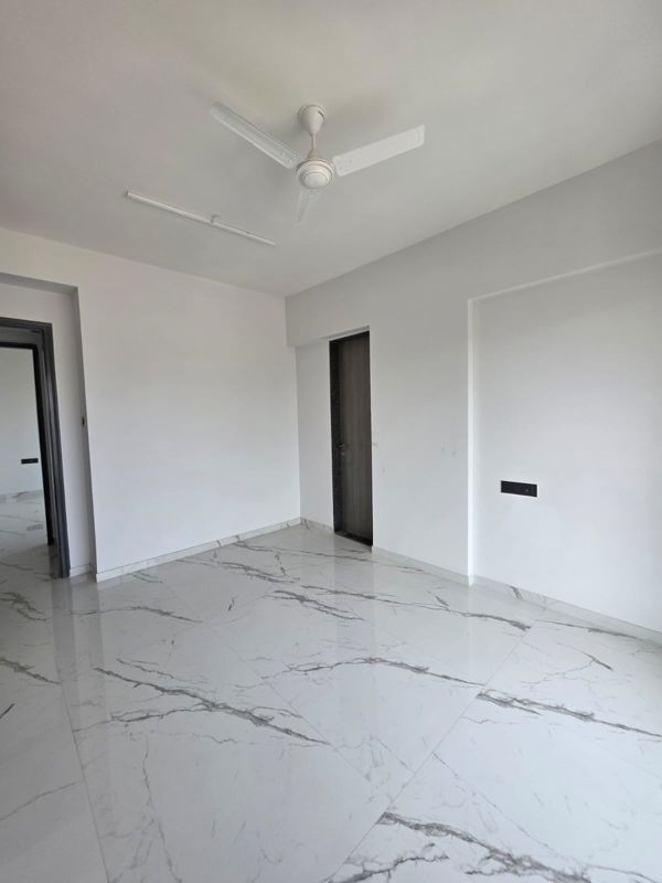 3 BHK Apartment For Rent in Je And Vee Om Trimurti