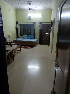 Room in 2 BHK Independent House at Aliganj – for Rent