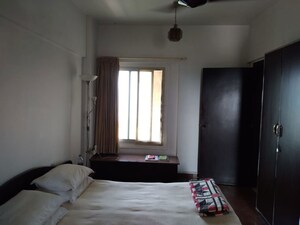 Room in 1 BHK Apartment at Cuffe Parade – for Sale