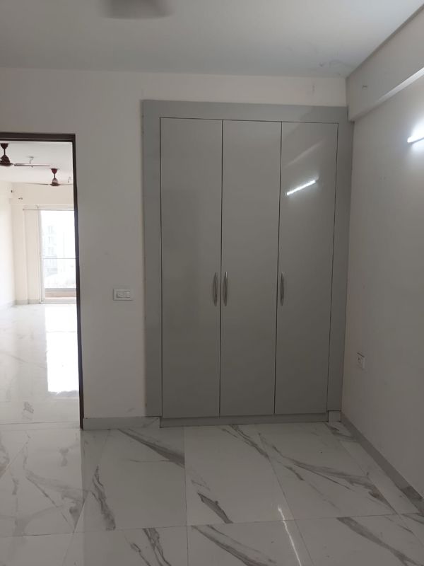 2.5 BHK + Pooja Room 1205 Sq.Ft. Apartment in Smart World Gems