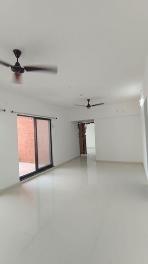 Room in 3 BHK Apartment at Shapoorji Pallonji Joyville Hinjewadi, Hinjewadi – for Rent