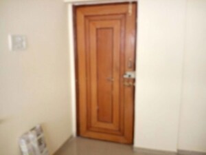 Room in 1 BHK Apartment at Bhoomi Gokul, Goregaon East – for Rent