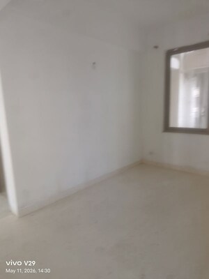 Room in 4 BHK Apartment at Ireo Skyon, Sector 60 – for Rent