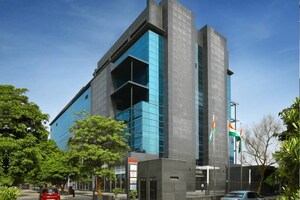  Shop For Sale in M2K Corporate Park Shopping Plaza, Sector 51