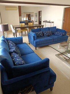 4 BHK + Servant Room Apartment For Sale in Worli