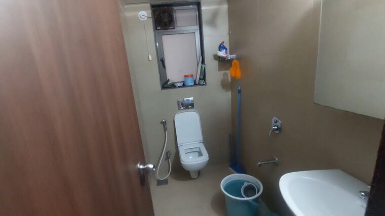 Bathroom, runwal-eirene 2 Bedroom 568 Sq.Ft. Apartment In Balkum Pada Thane 10401310