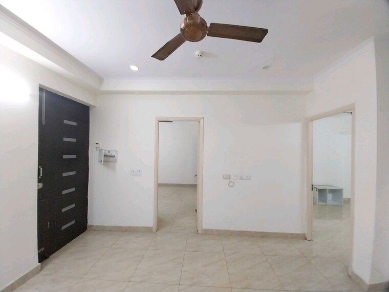 Room, galaxy-north-avenue 3 Bedroom 1500 Sq.Ft. Apartment In Gaur City 1 Greater Noida 10401262