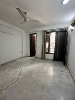 3 BHK Builder Floor For Rent in Sector 57