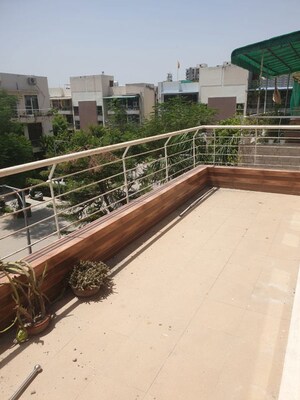Balcony in 3 BHK Builder Floor at Rps Palms, Sector 88 – for Rent